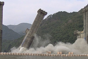 Demolition of pillar by blasting